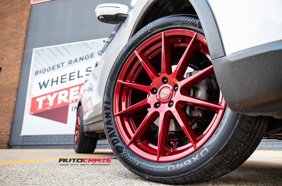 NISSAN X TRAIL NURBERG CANDY APPLE RED